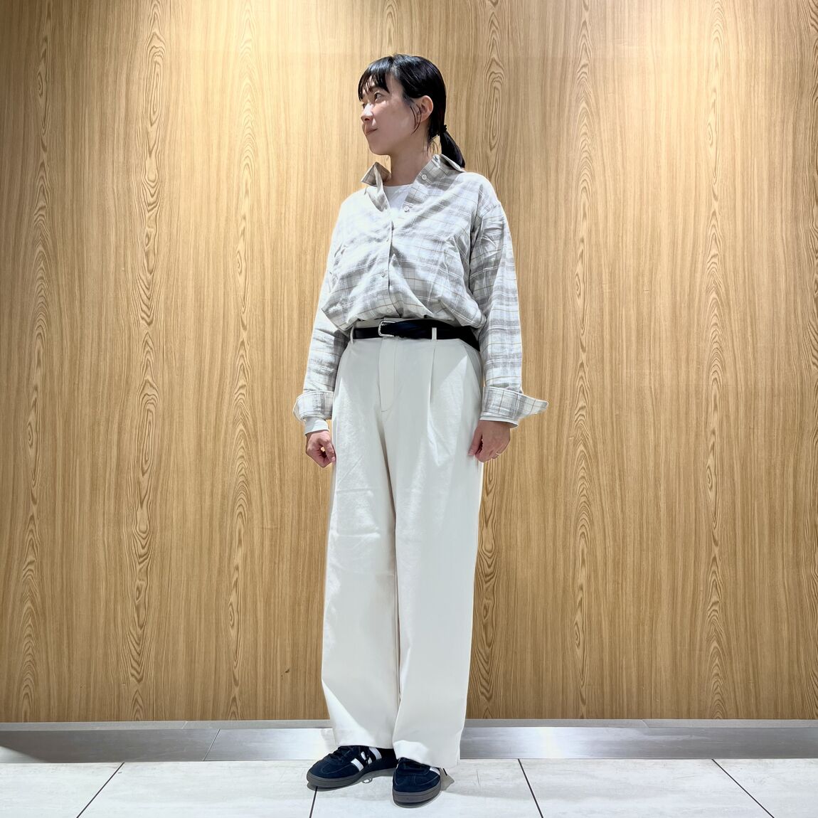 婦人　チェックシャツ