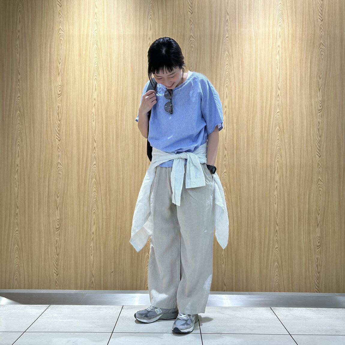 リネン　女性スタッフ