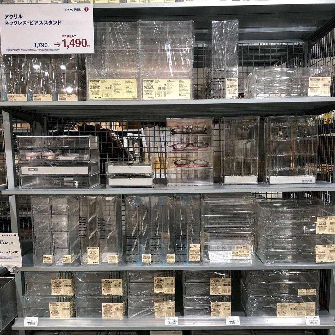 アクリル小物収納3点がお求めやすくなりました。