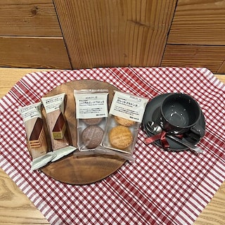 【アミュプラザ博多】冬の新商品入荷しました。～世界のお菓子～