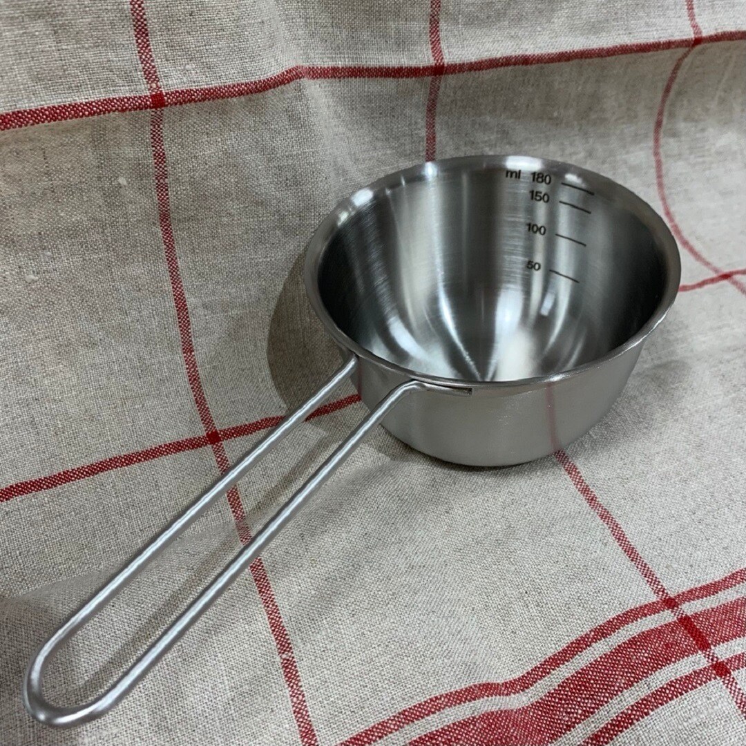 計量カップ