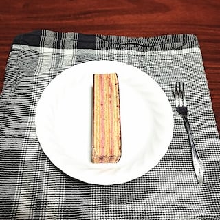 【イオンモール姫路大津】世界のお菓子フランボワーズのオペラケーキ