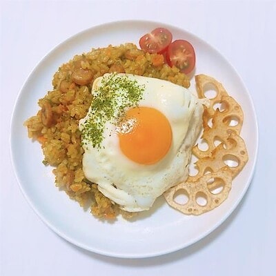 【ベイドリーム清水】　アレンジレシピ　辛くないりんごと炒めたまねぎのカレールー　カレーピラフ
