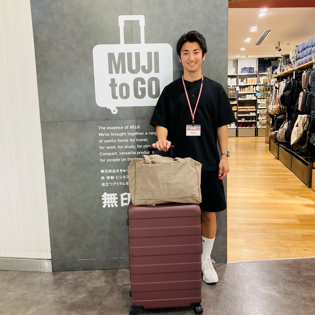 【MUJI to GO成田国際空港第1ターミナル】バーを自由に調節できるダイヤルロック式のハードキャリー