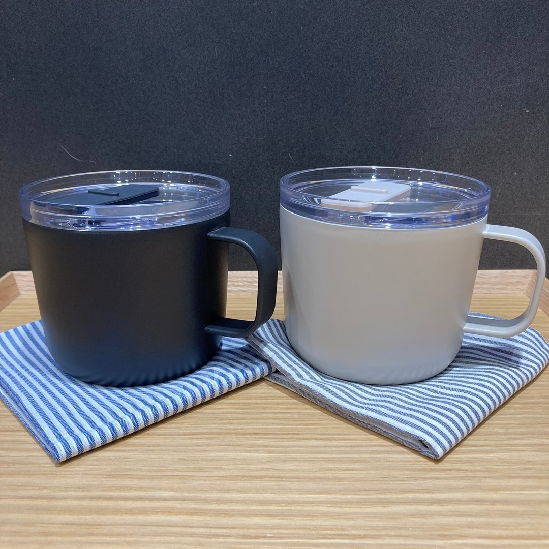 【MUJI to GO成田国際空港第1ターミナル】様々なシーンで活躍する『目盛り付き　保温保冷　蓋付きマグカップ』