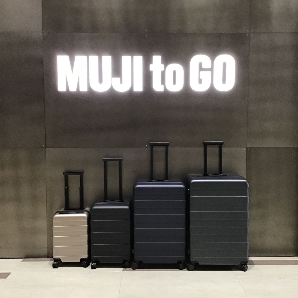 【MUJItoGO成田国際空港第2ターミナル店】新しいキャリーケース