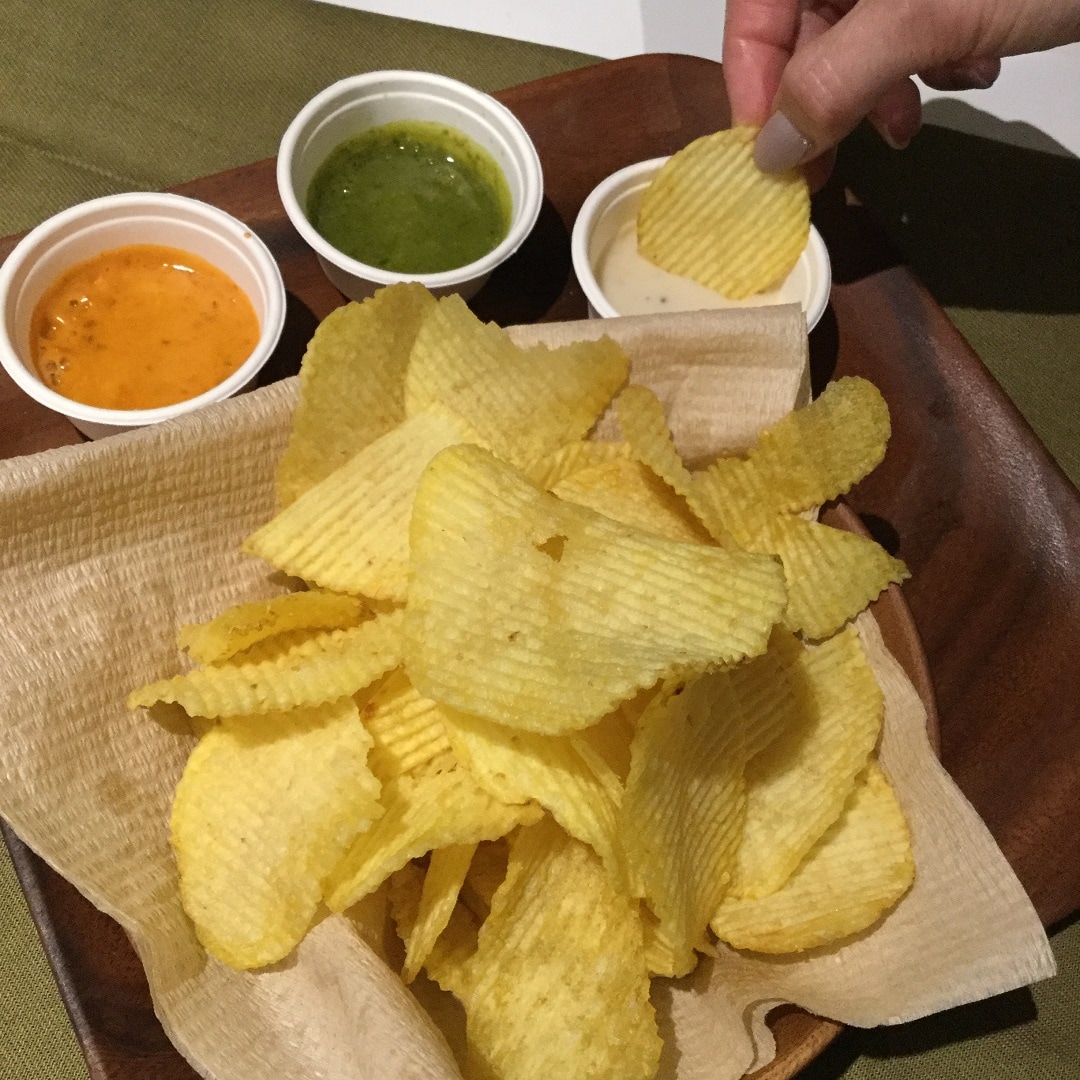 キービジュアル画像：ポテトチップスを食べ比べてみました。