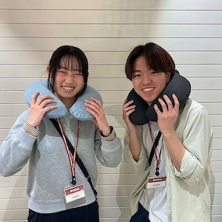 【京都ポルタ】持ち運びに便利！「ふうっとふくらむネッククッション」