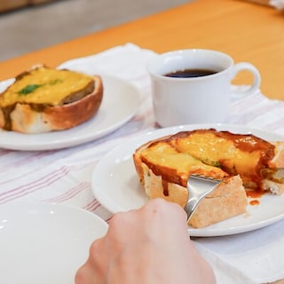 【京都山科】3日間限定販売、とろーりカレートースト｜ブーランジェオクダ