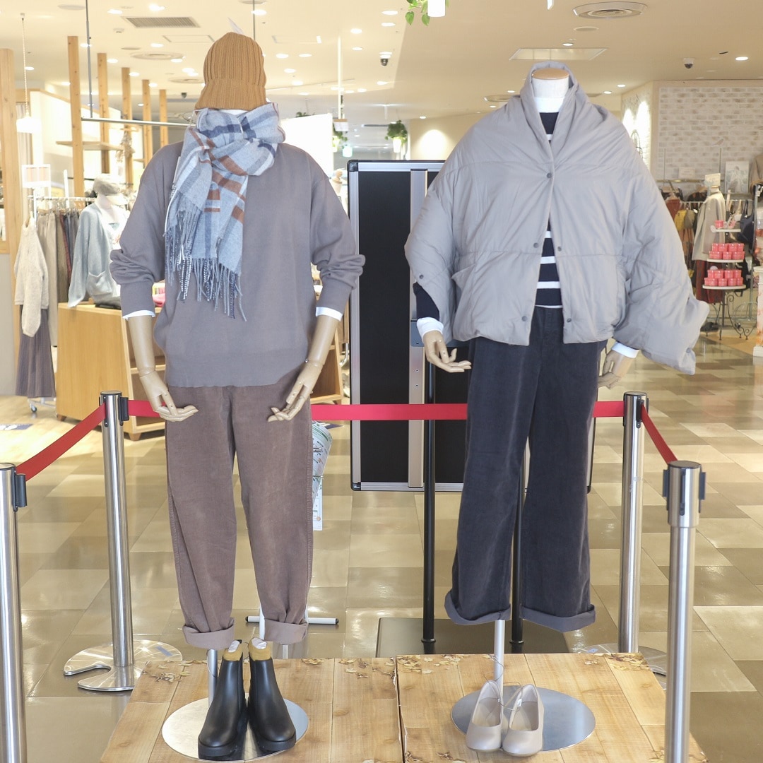ミラノリブ編みクルーネックセーターのご案内