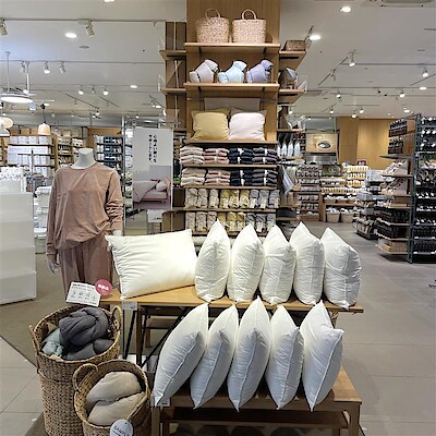 【させぼ五番街】　新商品 ❘ 防ダニ 洗えて乾きやすい ふんわりやわらかまくら