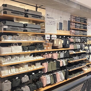 【三軒茶屋】小分けボトル・ポーチ売り場変更のご案内