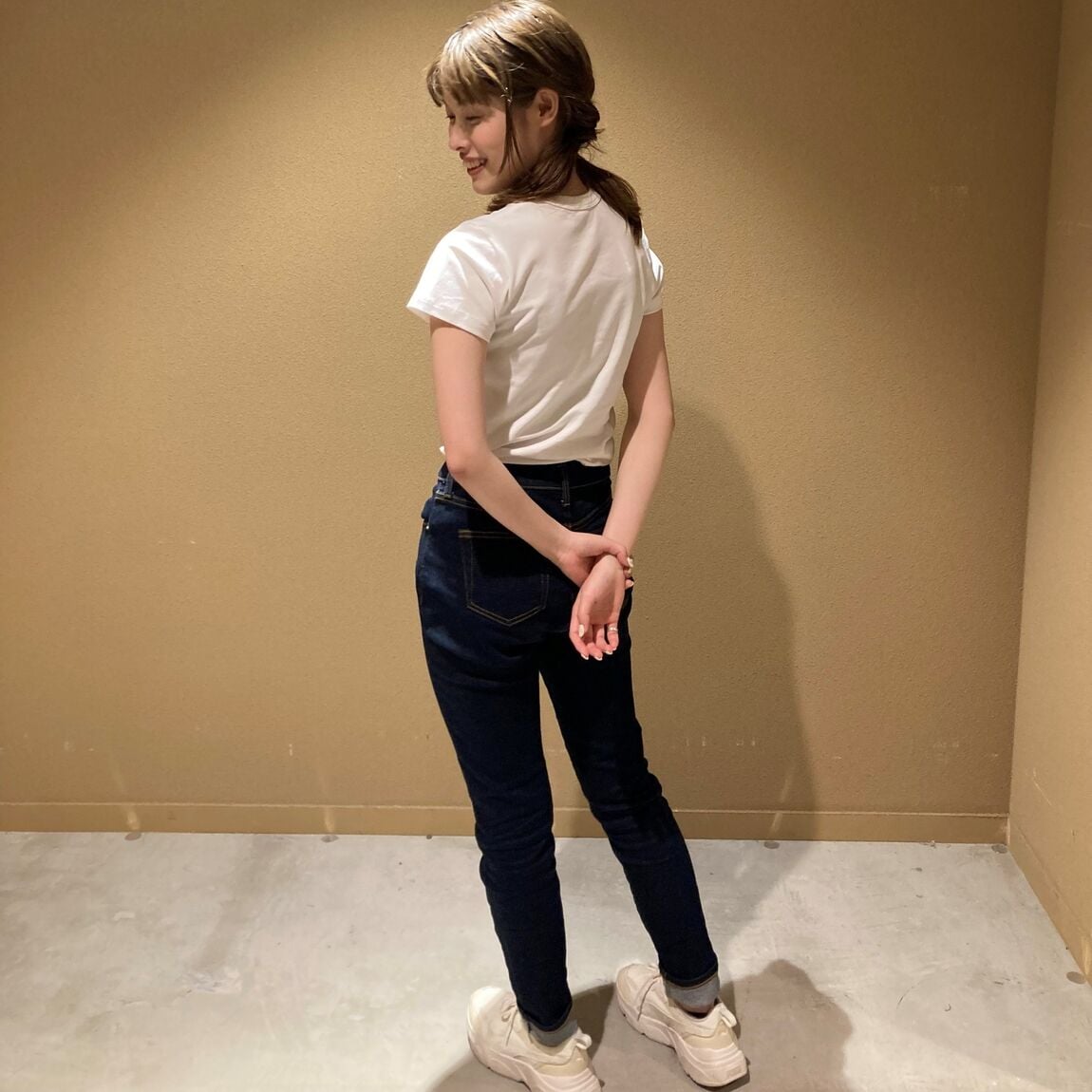 【浅草ROX】154cm