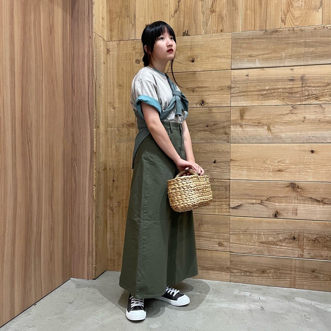 Aラインスカートコーデ　秋色　全身