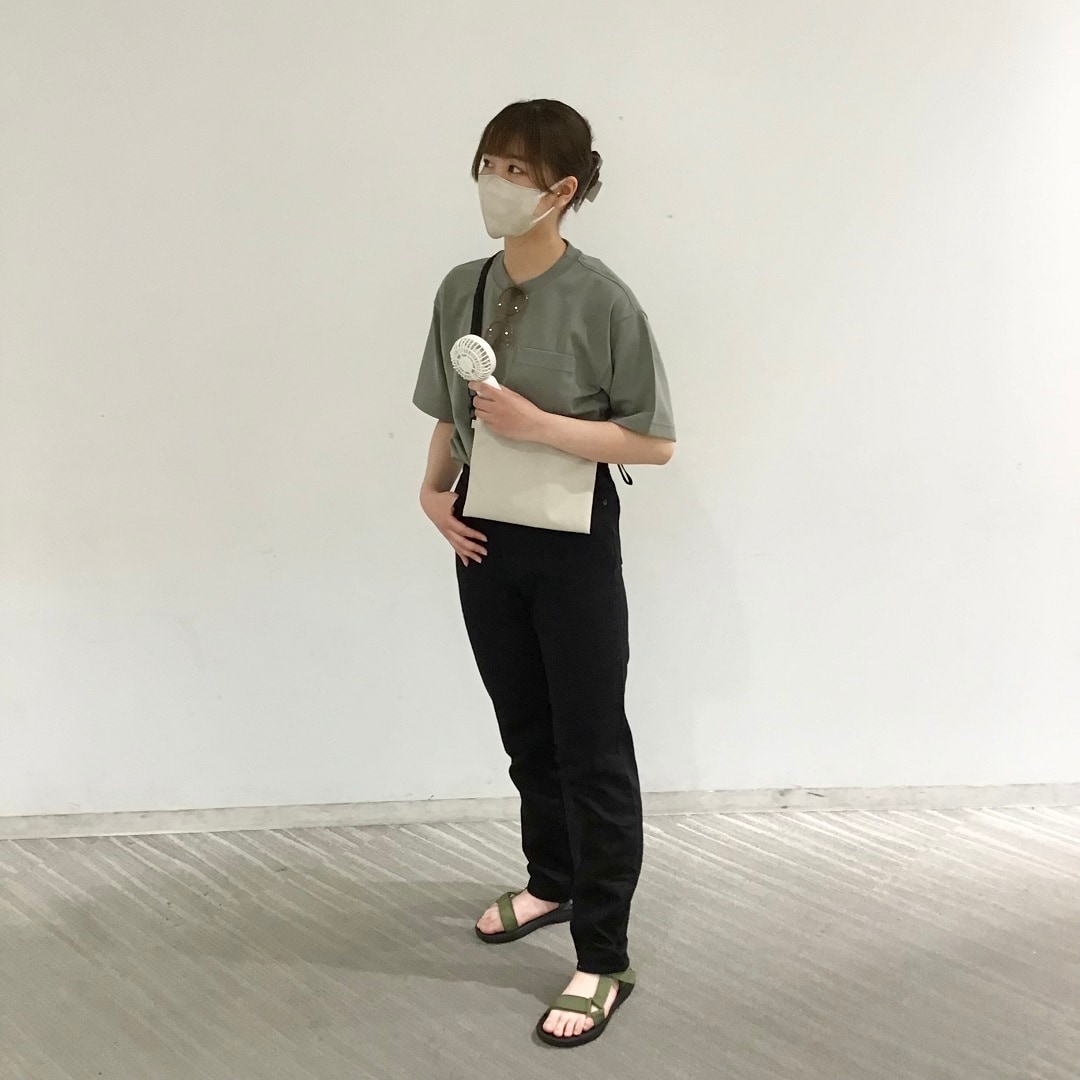 涼感UVカットワイド半袖Tシャツコーデ