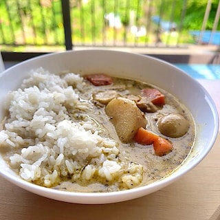 【ららぽーと湘南平塚】スタッフのおすすめカレー３種　