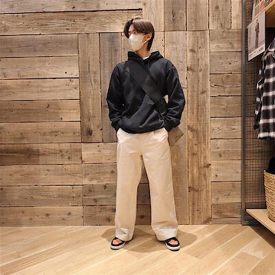 【イオンモール香椎浜】身長172 cm