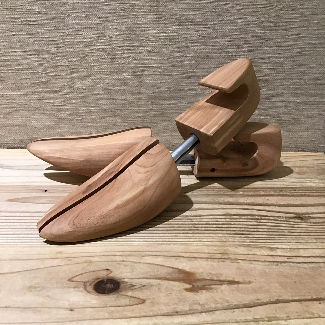 【ザモール仙台長町】レッドシダーシューキーパー