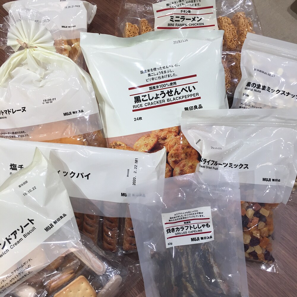キービジュアル画像：お盆にはたくさん選べる大袋お菓子