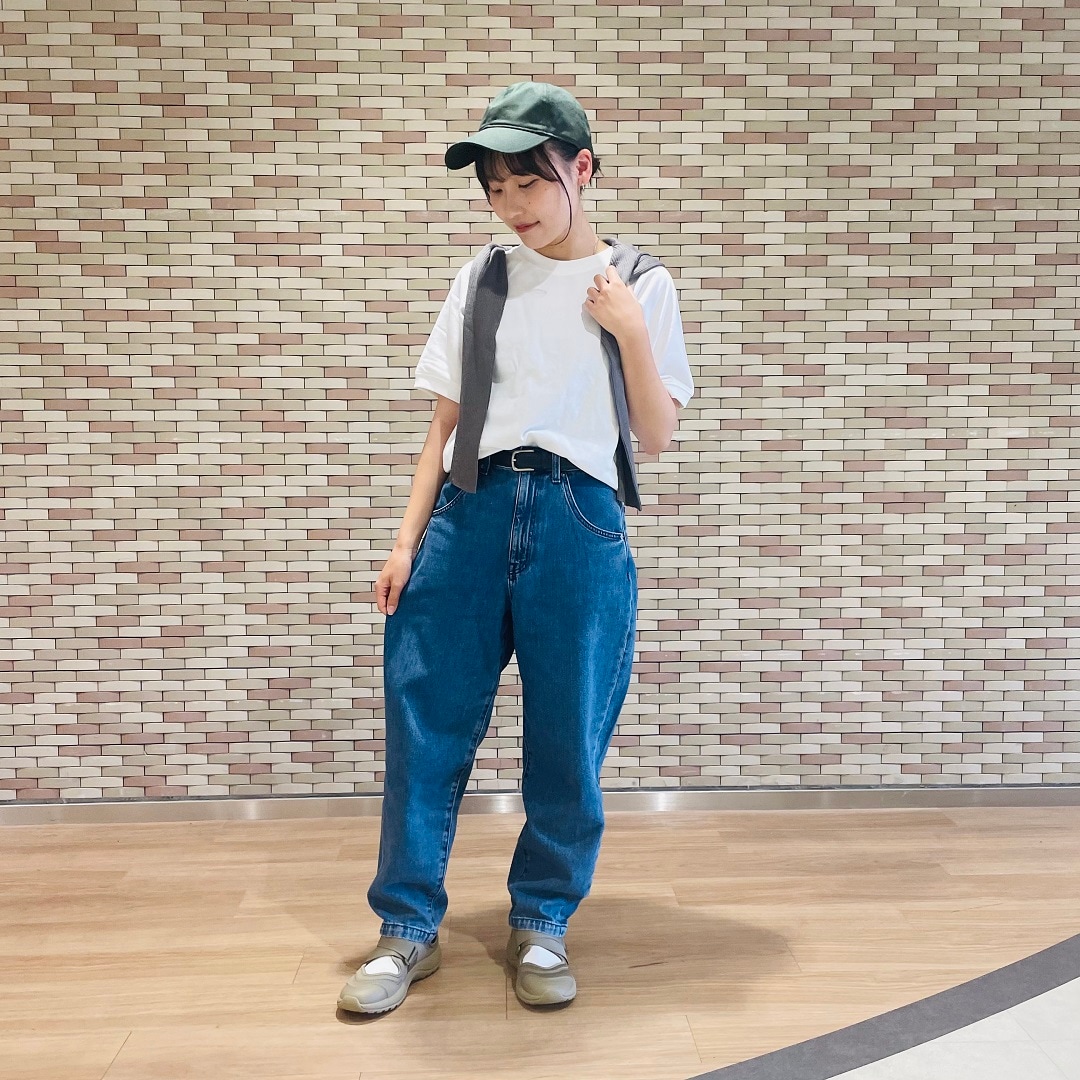 バレルパンツコーデ
