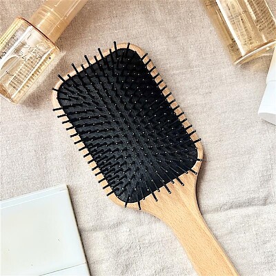 【アピタ島田】スタッフの愛用品　ブナ材頭皮ケアブラシ
