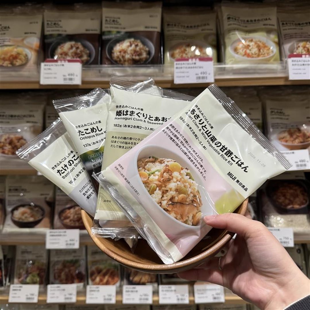 春の炊き込みご飯が入荷しました