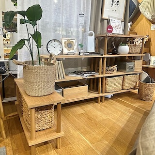 【吉祥寺マルイ】組み立て簡単な木製シェルフ