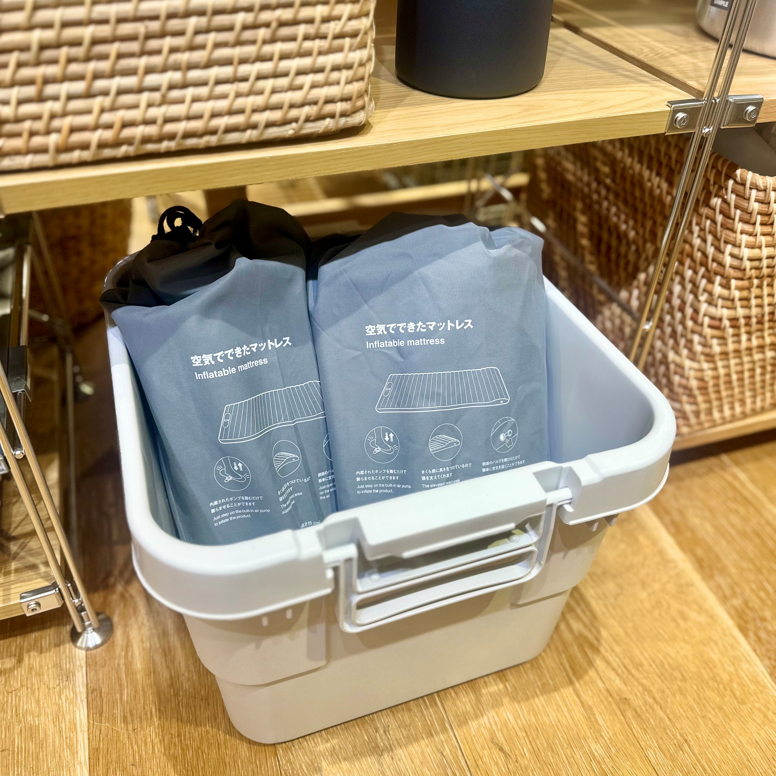 【吉祥寺マルイ】一つ常備しておくと便利な「空気でできたマットレス」_G96zcU
