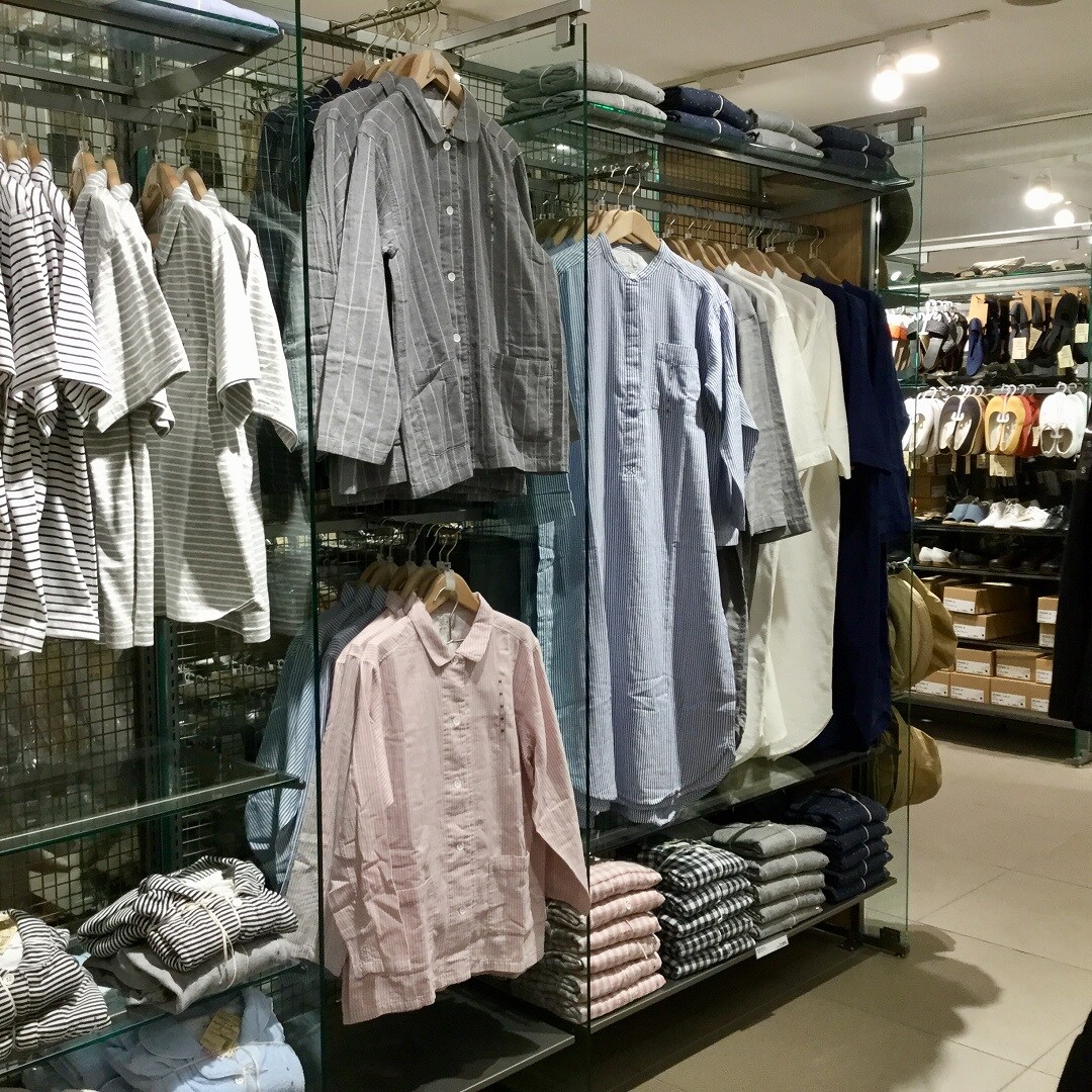 キービジュアル画像：脇に縫い目がないパジャマ｜The best of MUJI