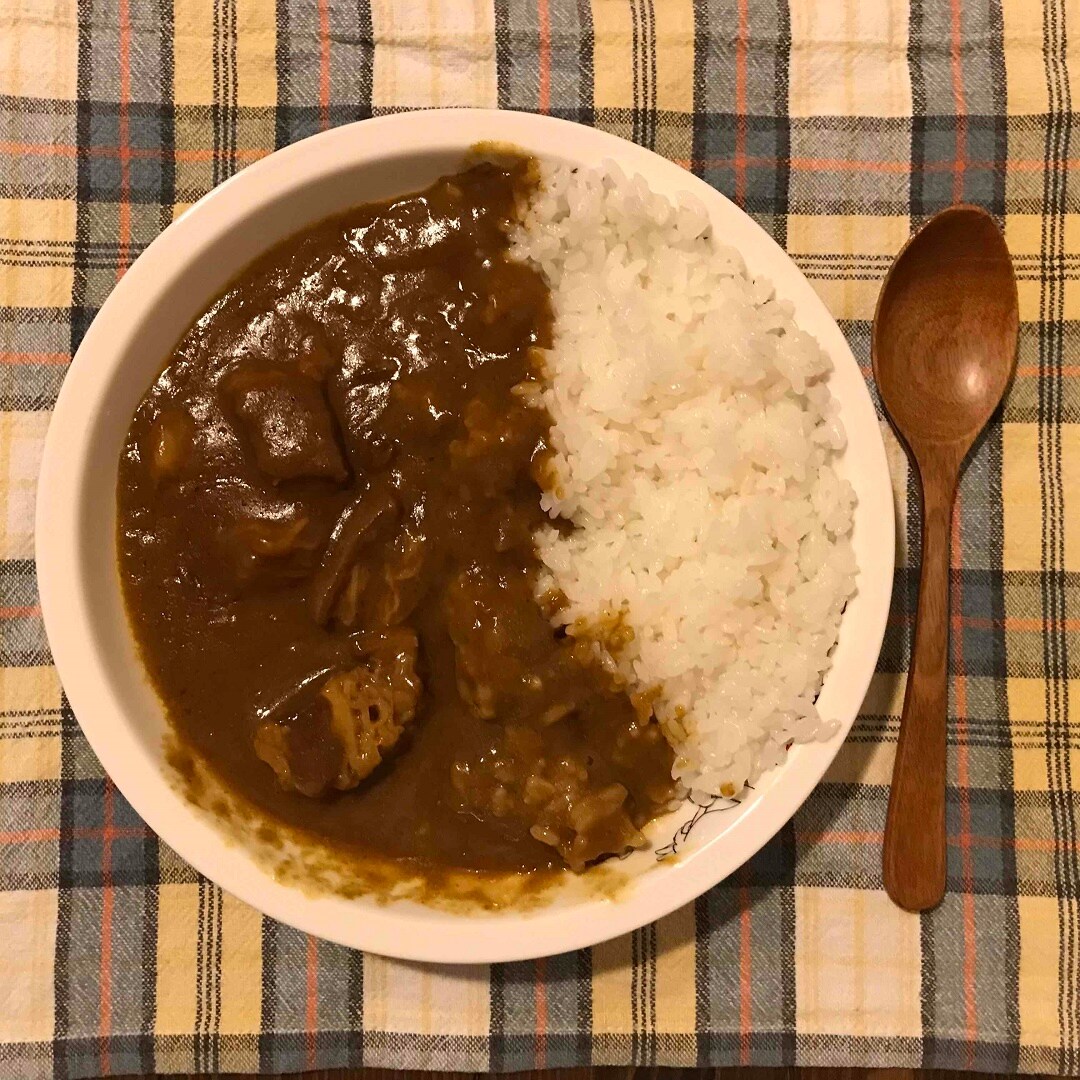 【イオンモール千葉ニュータウン】ごろり牛肉のスパイシーチキンのご紹介