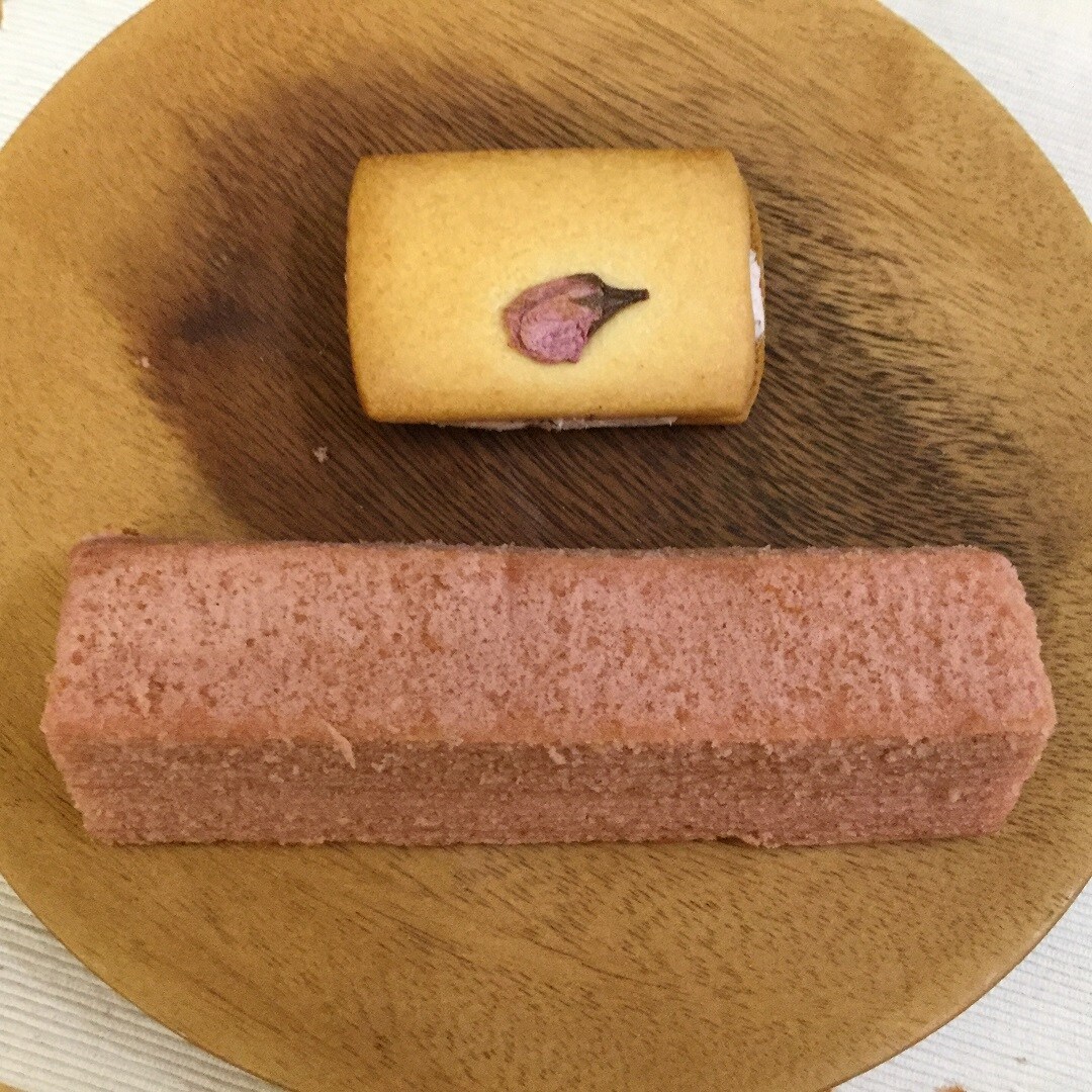 キービジュアル画像：スタッフのオススメ　桜のお菓子