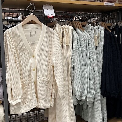 【ららぽーと柏の葉】春先まで長く着れる！ざっくり編んだ長袖カーディガン、ロングパンツ