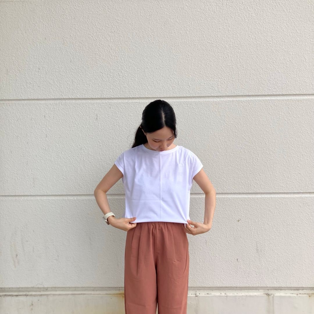 婦人　スリーブTシャツ