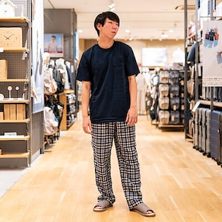 【MOMOテラススタッフ】身長174cm