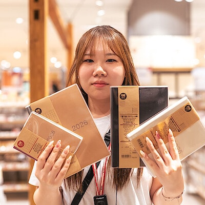 【MOMOテラス】2026年に向けたカレンダー・スケジュール帳が新発売