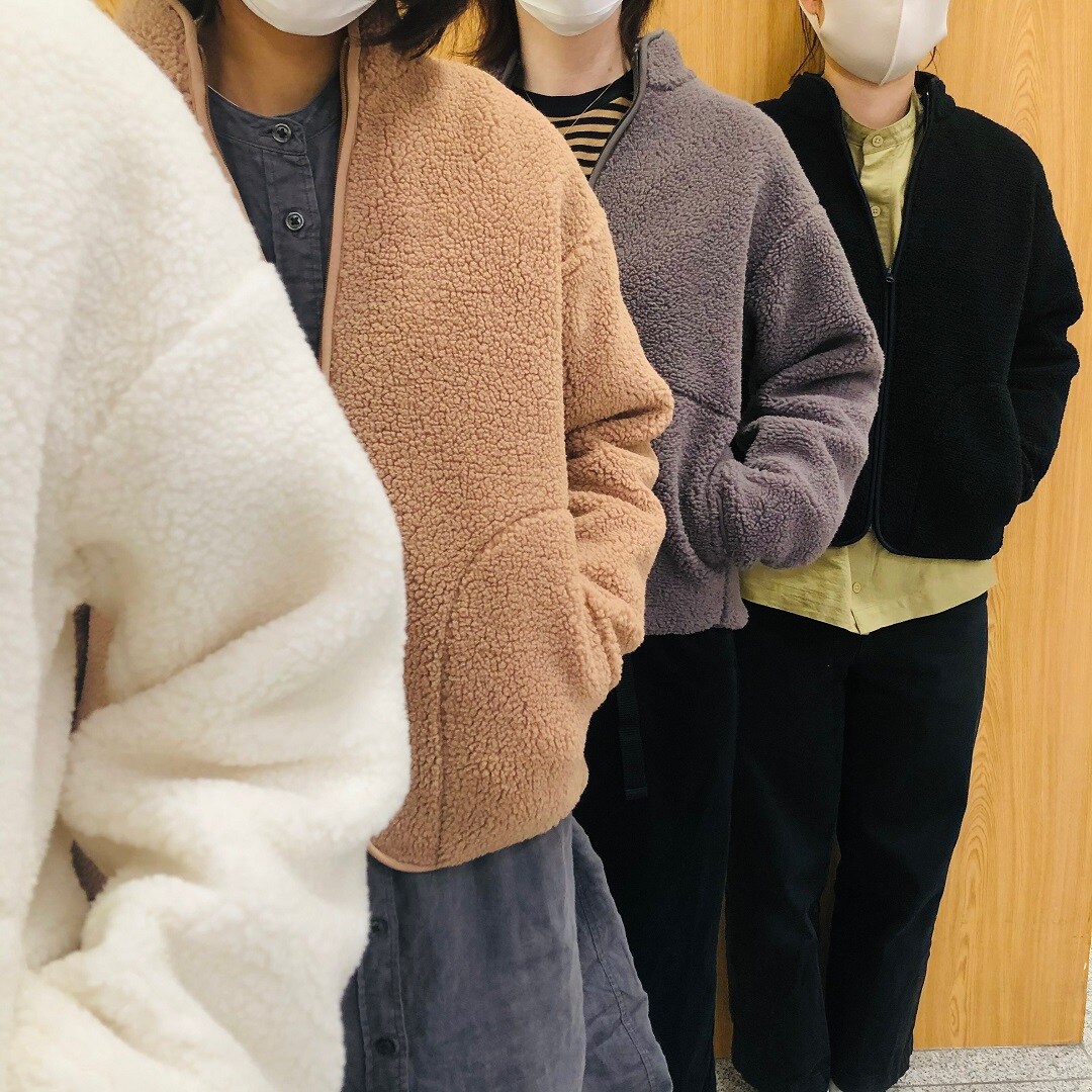 4人正面