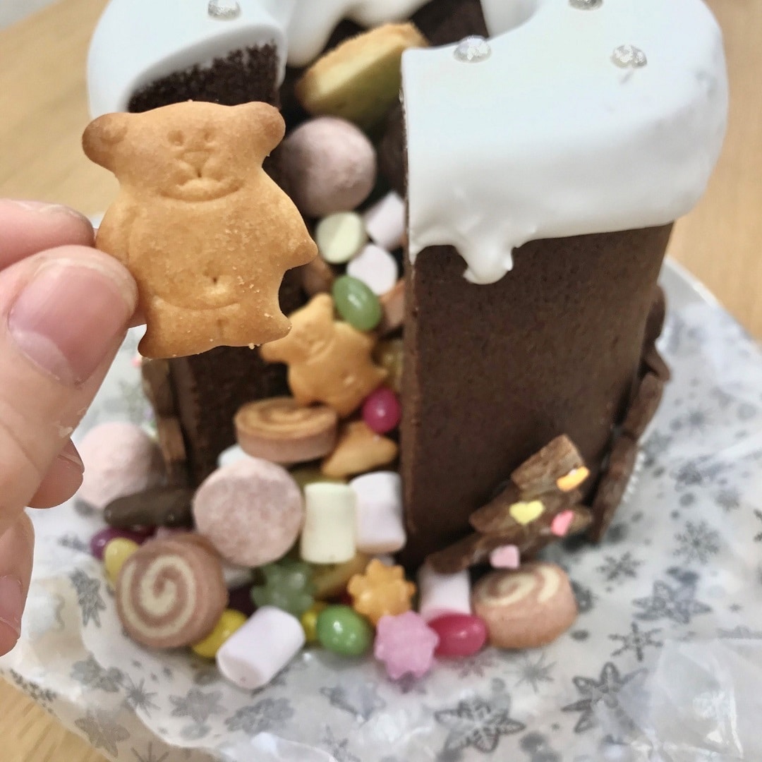 キービジュアル画像：特大バウムをデコレーション！｜スタッフのおすすめ