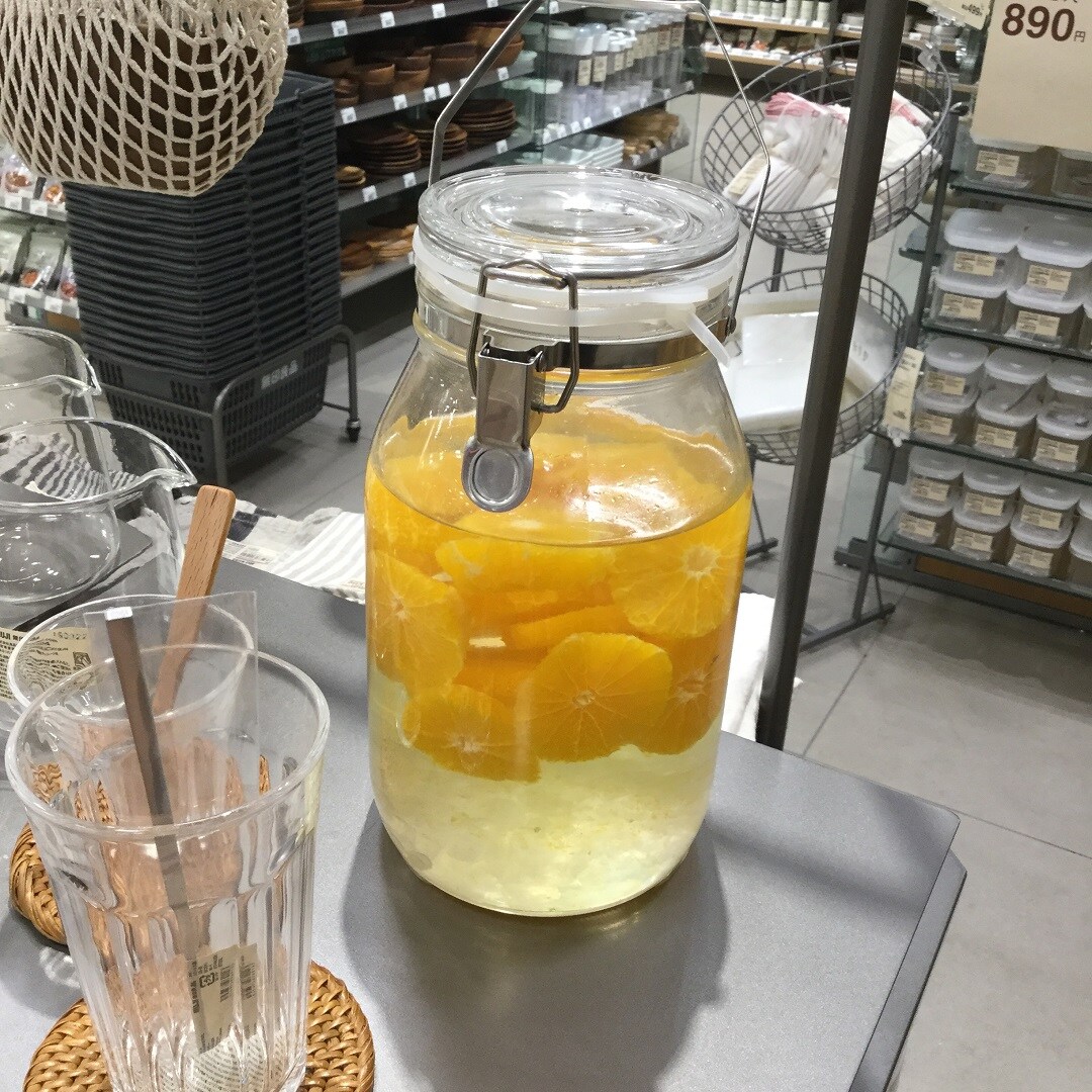 キービジュアル画像：果実酒用ビン・密封ビン｜スタッフのおすすめ