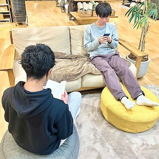 【アリオ鳳】空気でできたフロアクッションが新登場しました！ 