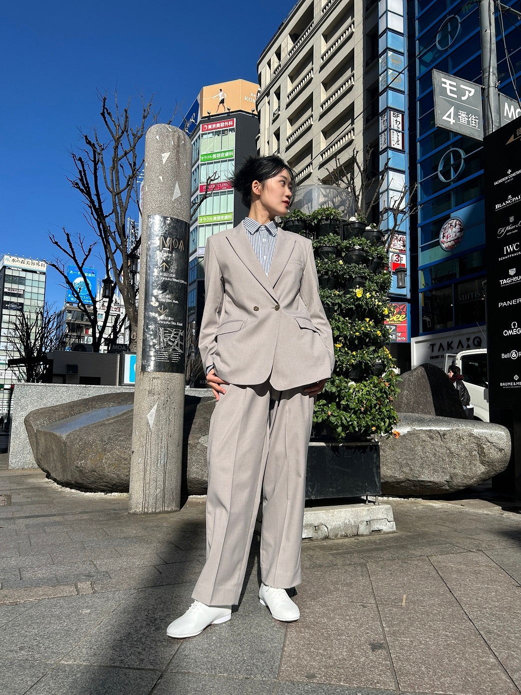 youさん全身