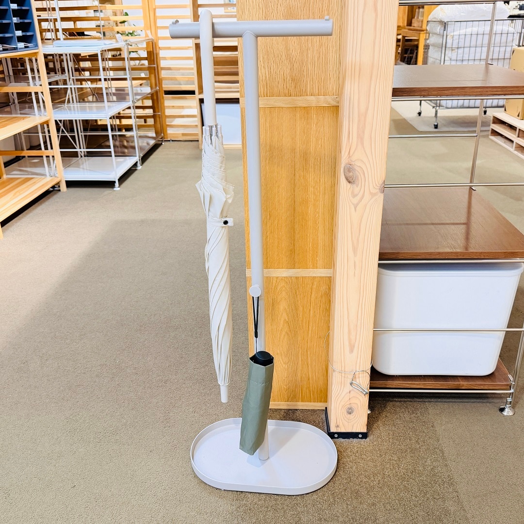【セレオ国分寺】　スチールパイプ傘立て　入荷しています。