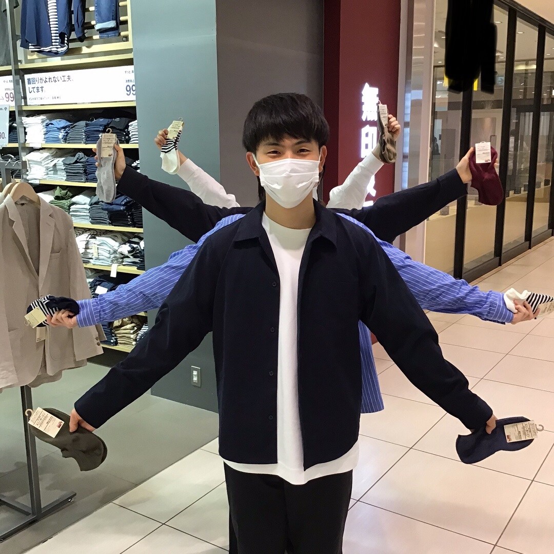 【東急プラザ戸塚】足元をおしゃれに！スニーカーイン靴下