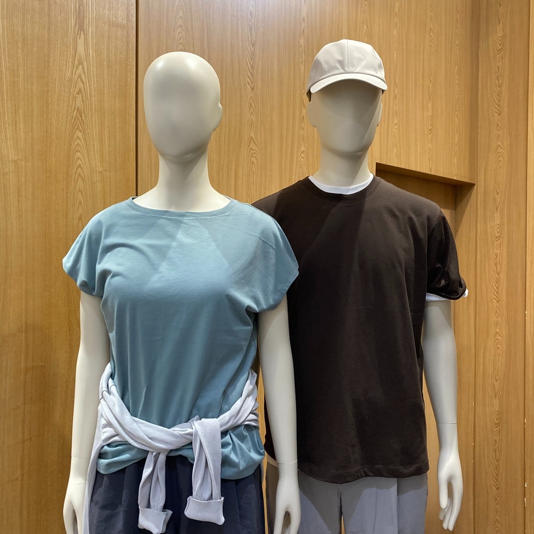 夏におすすめのトップスのご紹介