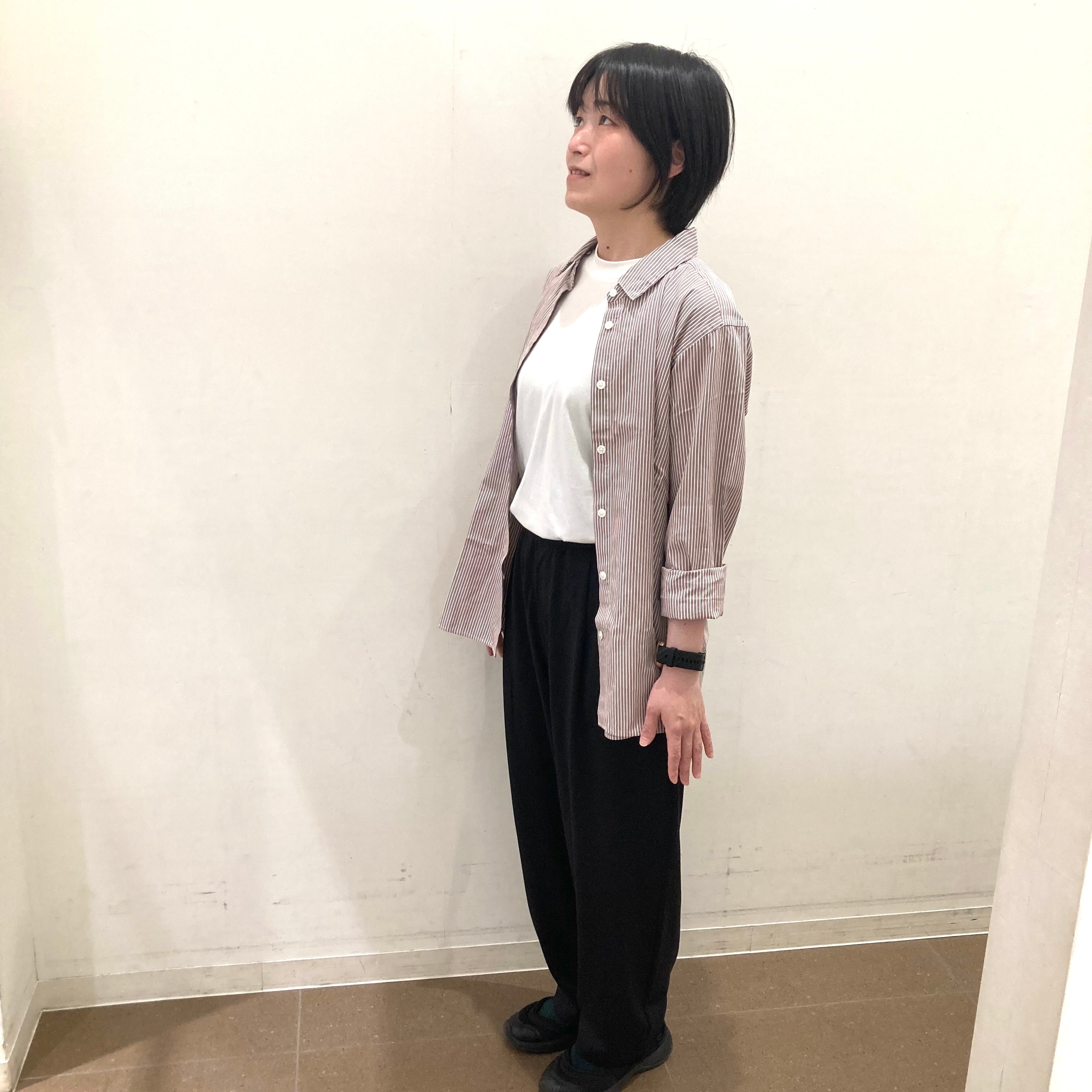 スタッフ長袖着用画像