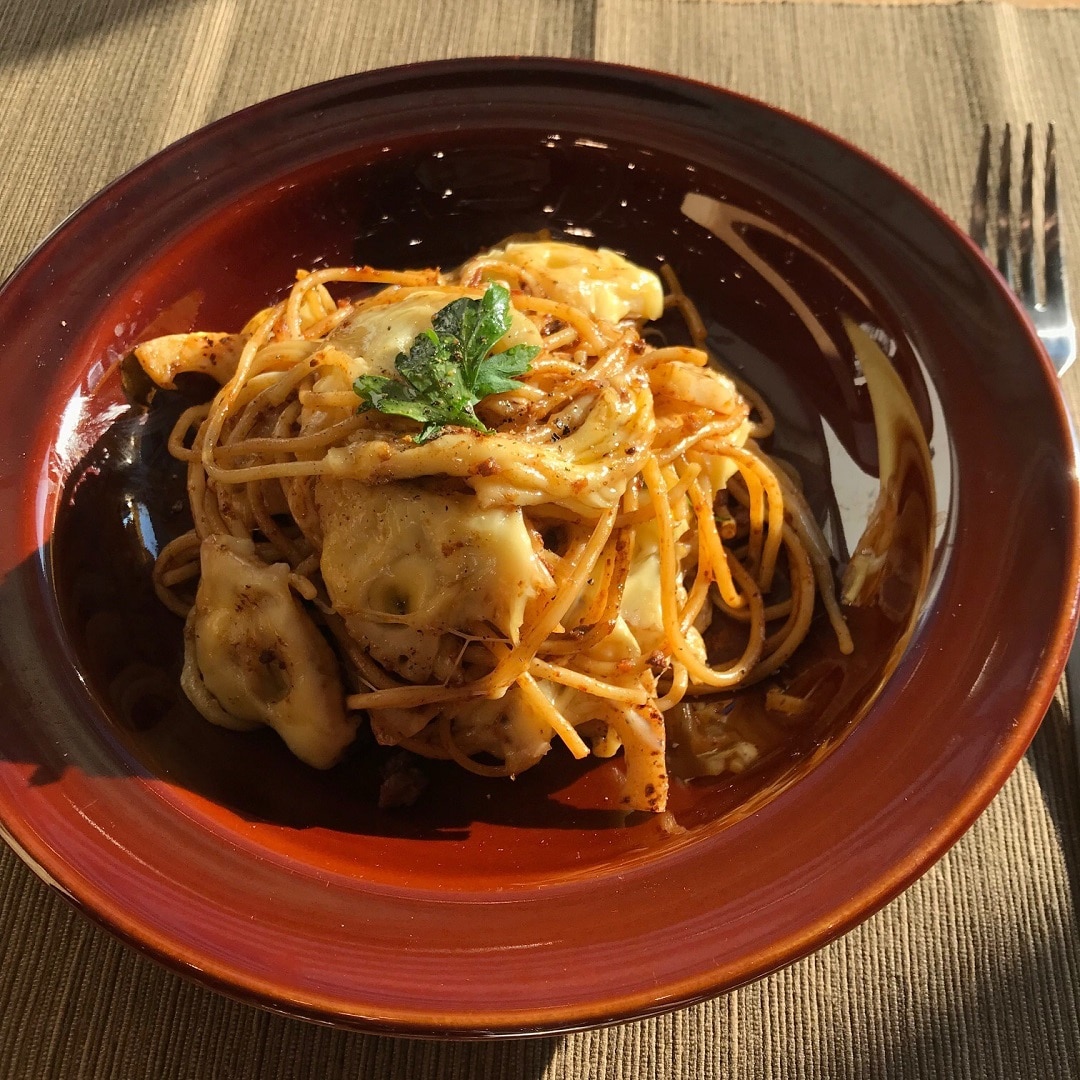 キービジュアル画像：【有楽町】シャキシャキれんこんの焼きカレースパゲッティ｜青果売場スタッフの手づくりレシピ