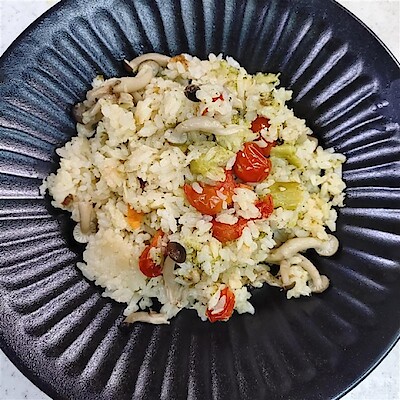 【イオンモール成田】「スープパスタの素　ボンゴレビアンコ」を使ったアクアパッツァ風炊き込みご飯