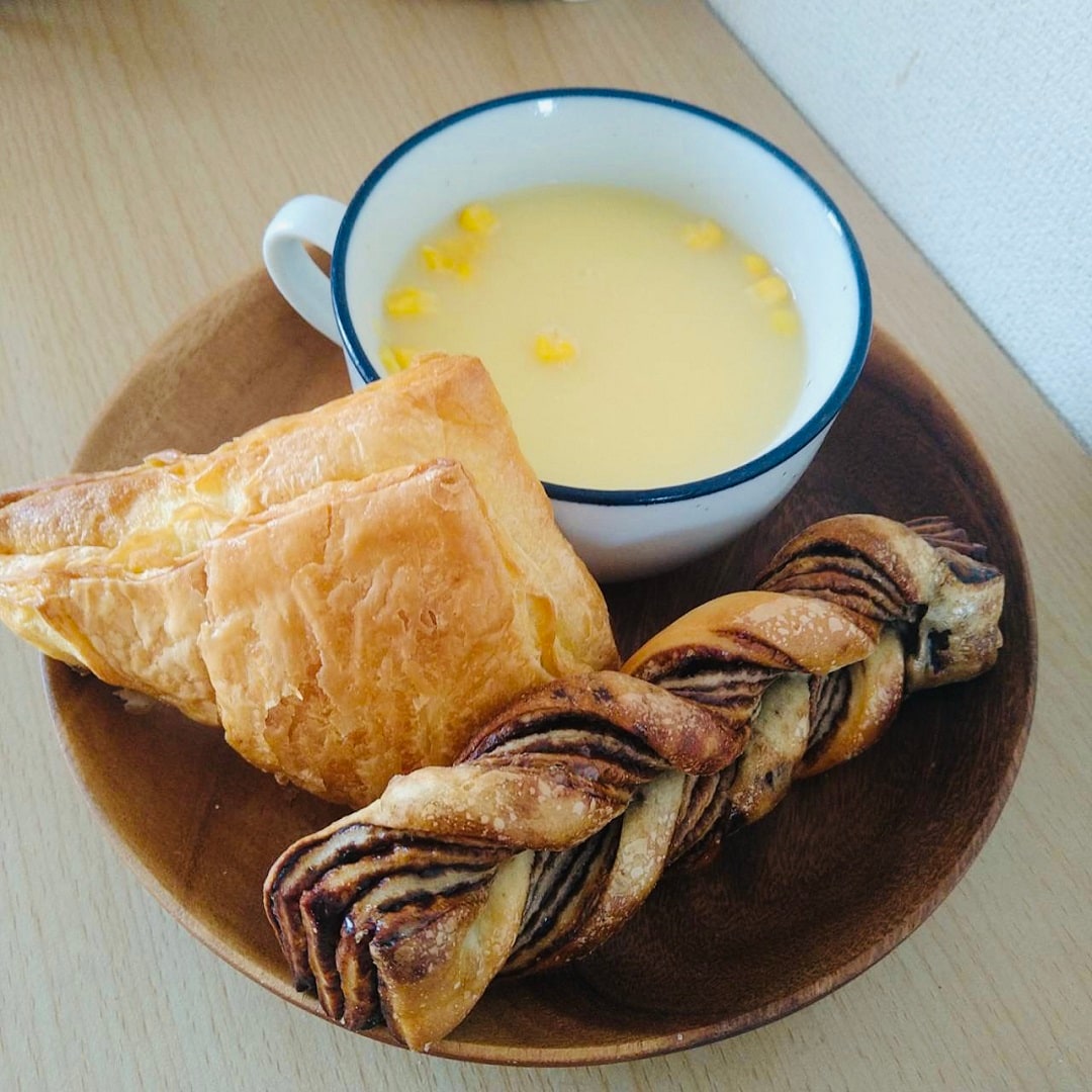 糖質10ｇ以下のパン　カレーデニッシュとチョコツイスト