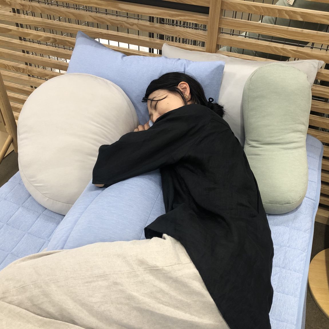 【イオンモール成田】ひんやりクッション
