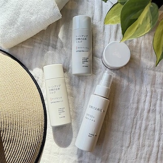 〈スタッフのおすすめ〉　新商品・日焼け止め各種