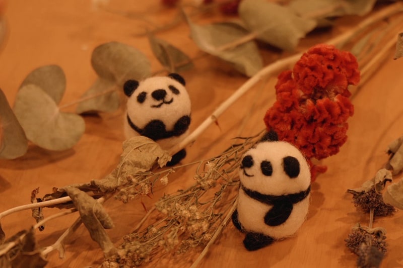 【シエスタハコダテ】木育広場ワークショップ「羊毛フェルトで作る パンダ」